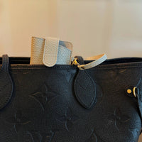 Ellison+Young - Women's Button-up Eyeglass Case Bag Charm