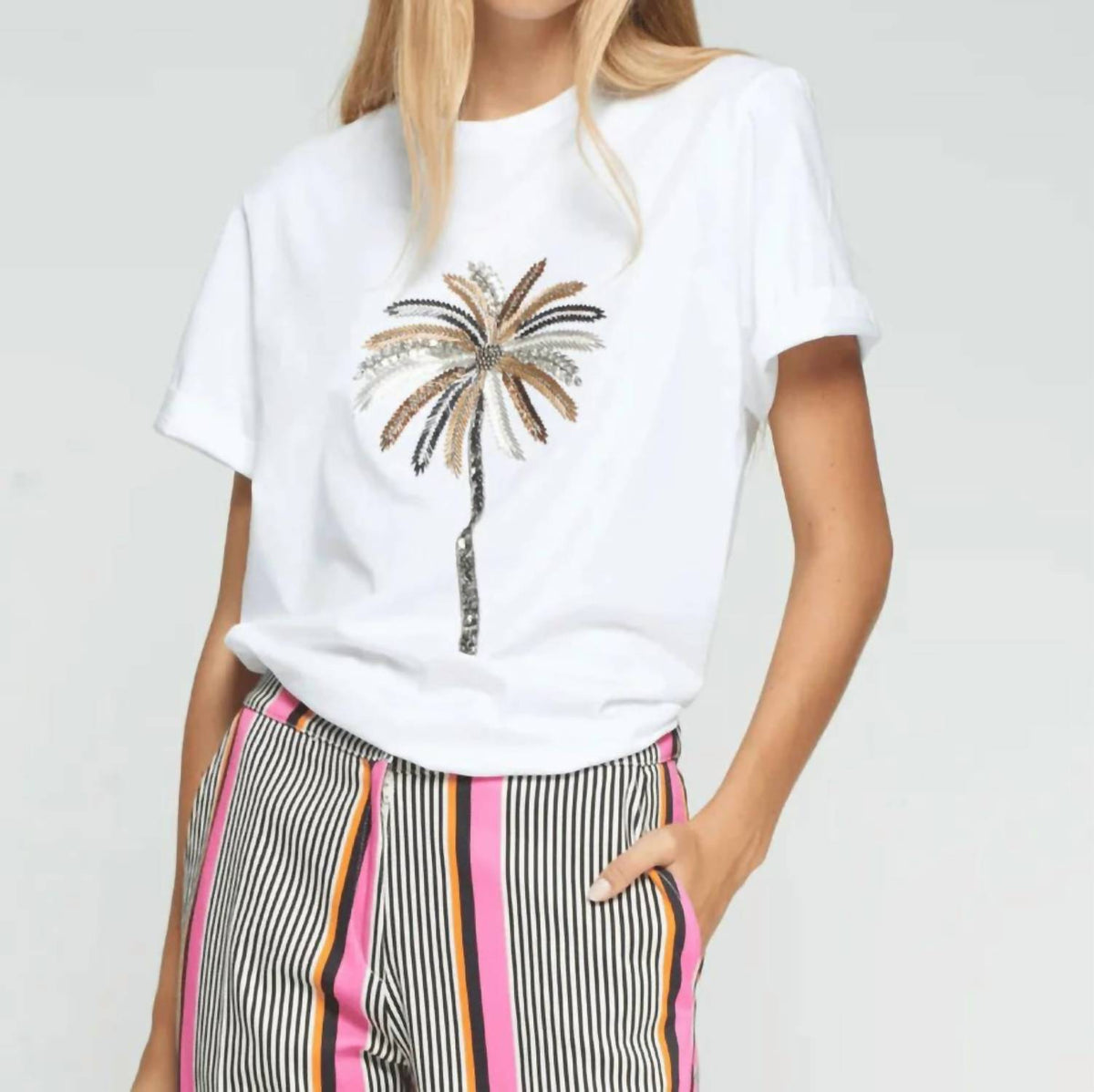 Vilagallo - Embroidered Short Sleeve T-shirt