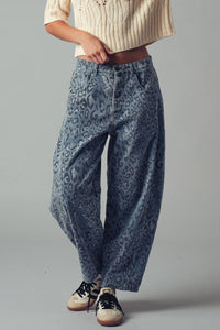 Urban Daizy - Leopard Print Relaxed Straight Denim Pants