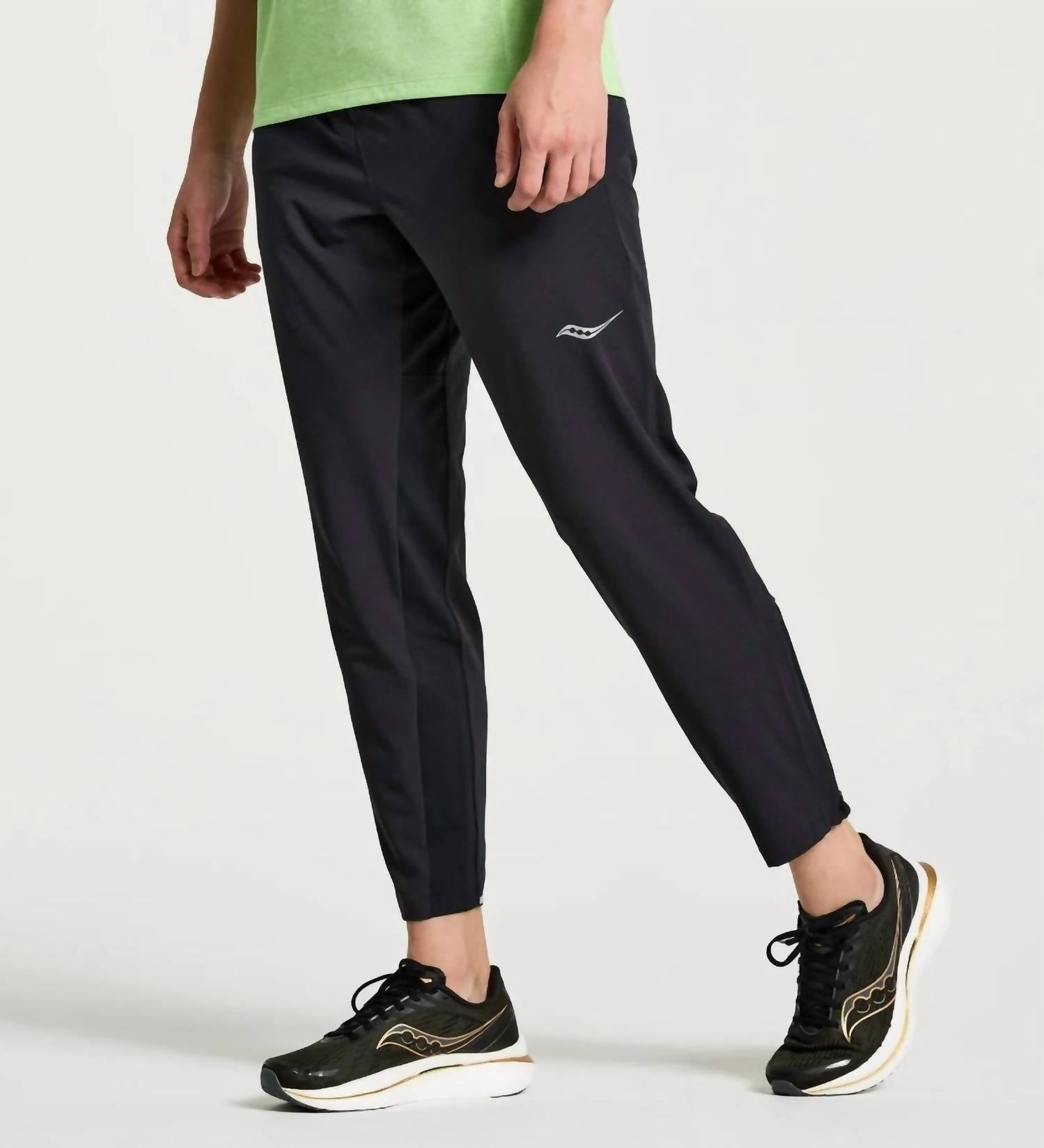 SAUCONY Boston Pant in black - men's pants