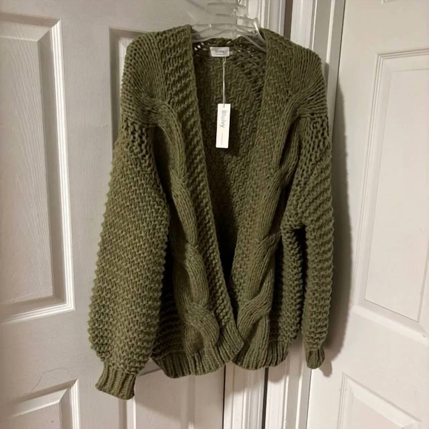 Bluivy - Chunky Cardi Sweater