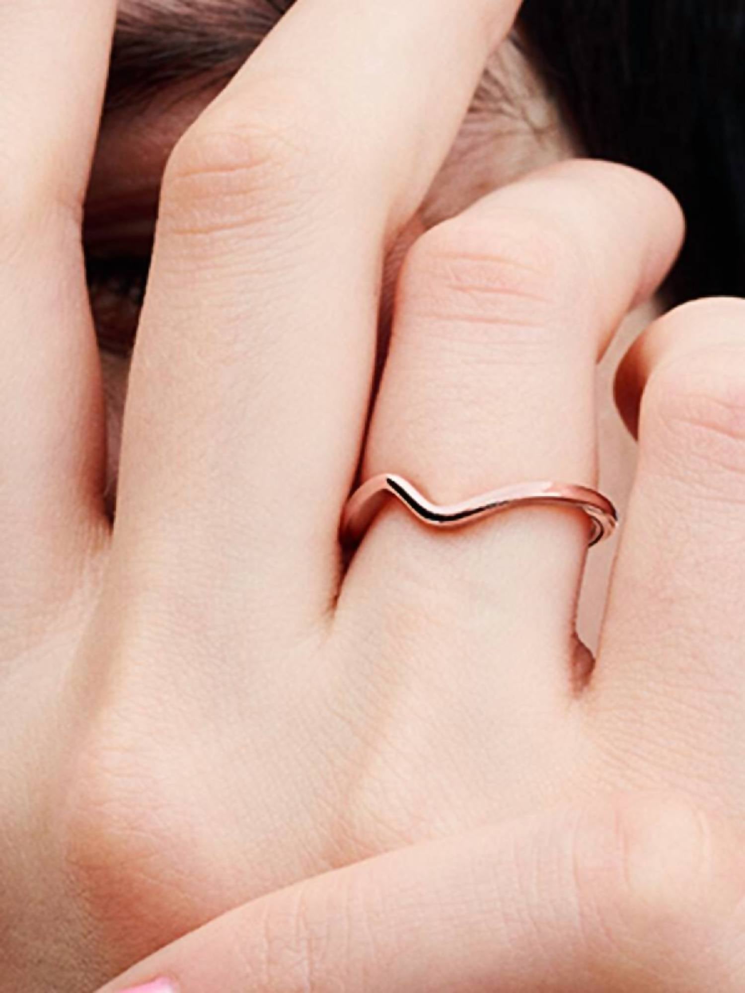 Pandora - Women's Polished Wave Ring