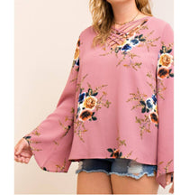 Entro - Floral With Bell Sleeves Top - Plus