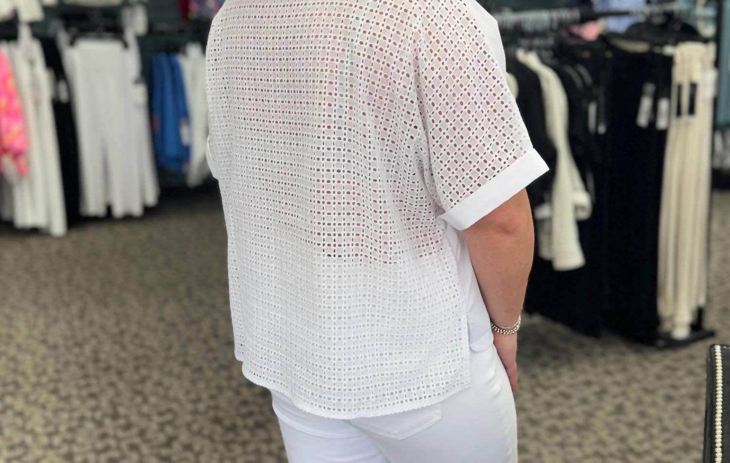 Renuar - V-neck Collared Blouse With Crocheted Back