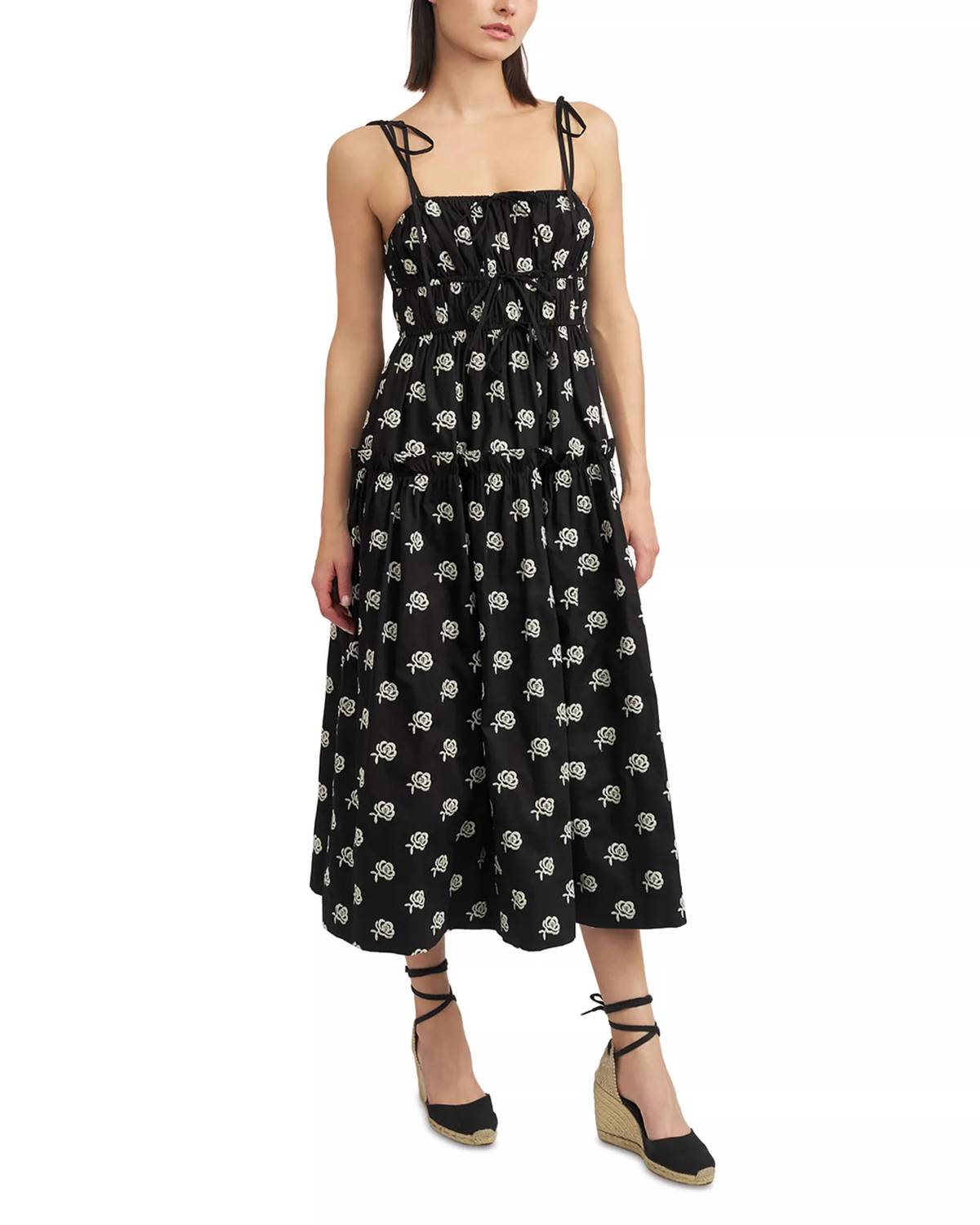 En Saison - Floral Embroidery Dress
