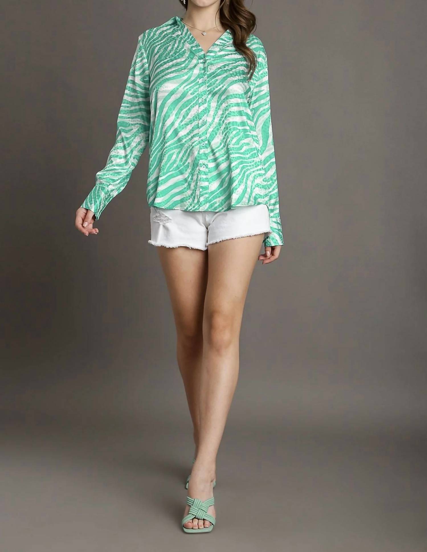 Umgee - Satin Button Down Collared Blouse