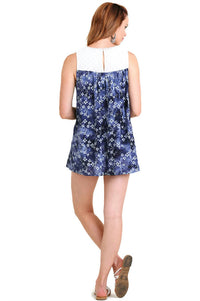 Umgee - Floral & Lace Keyhole Top