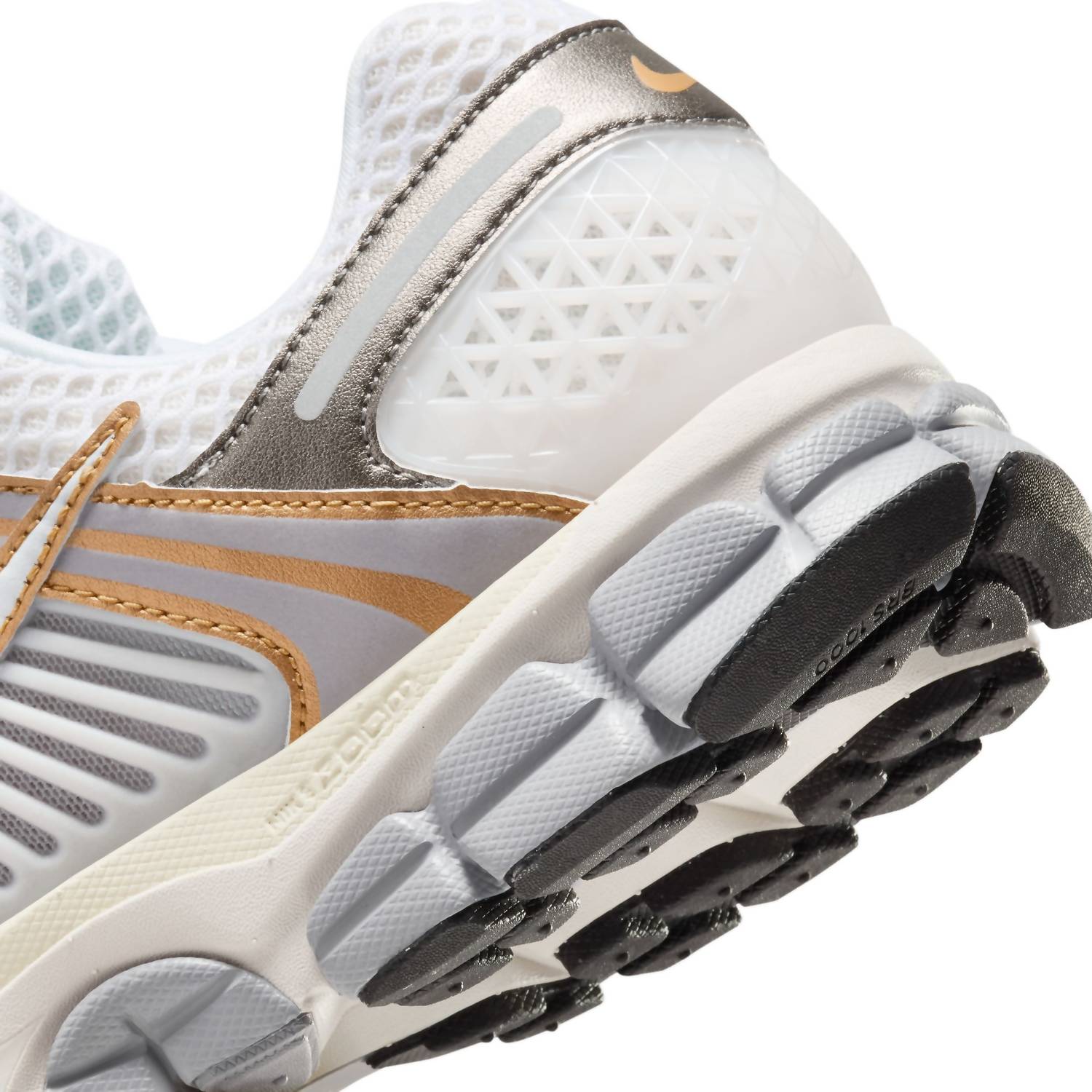 Nike - Men's Zoom Vomero 5 Shoes