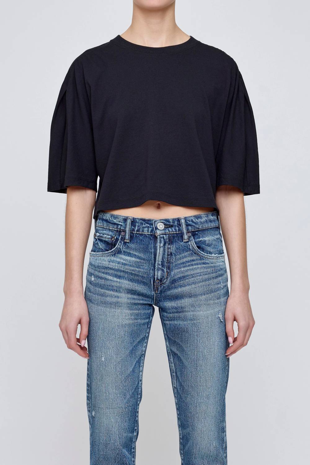 Moussy - Gather Sleeve Cropped Top Tee