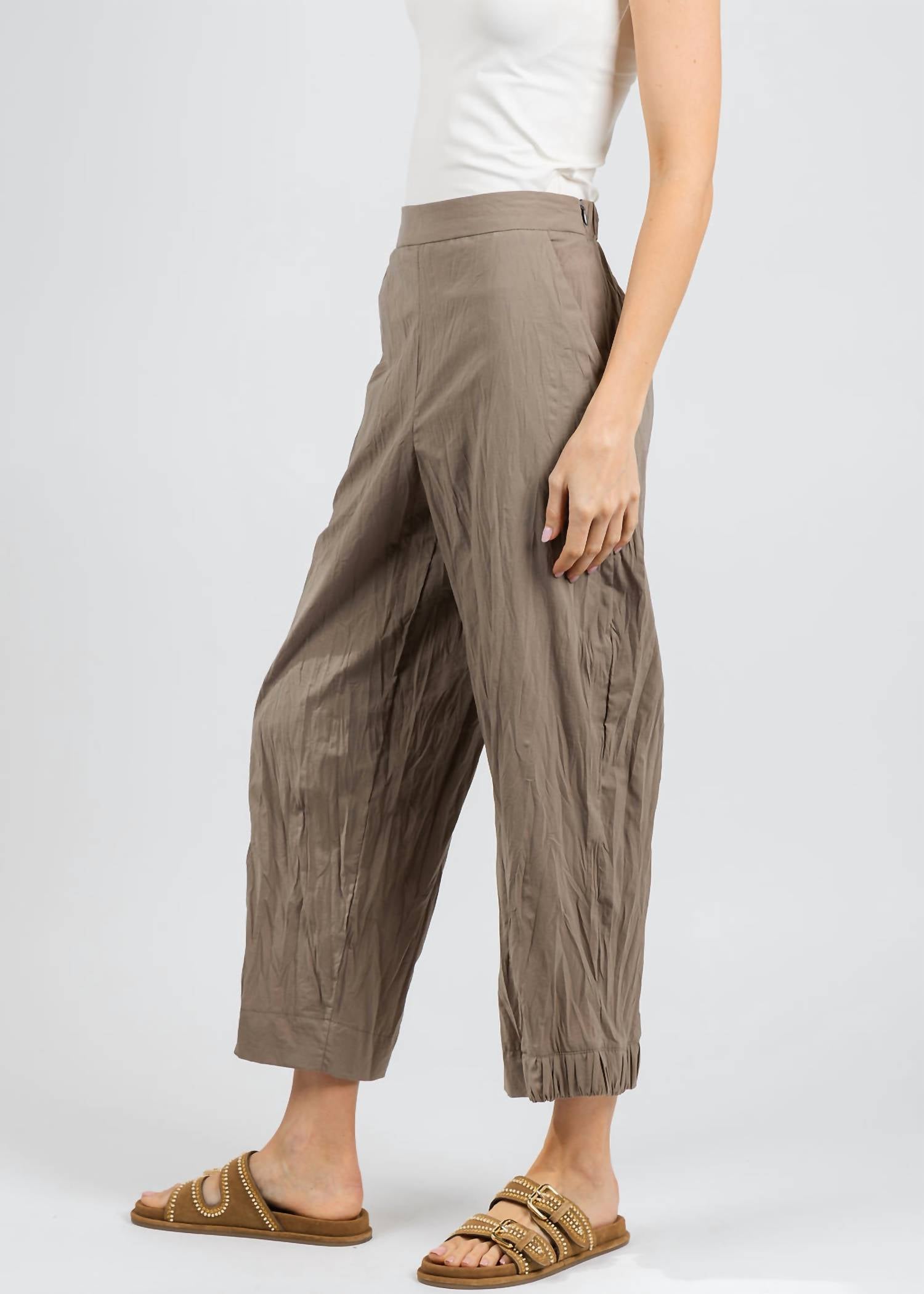 Ozai N Ku - Crop Pants