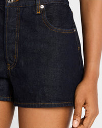 Frame - Mid Rise Hang Short