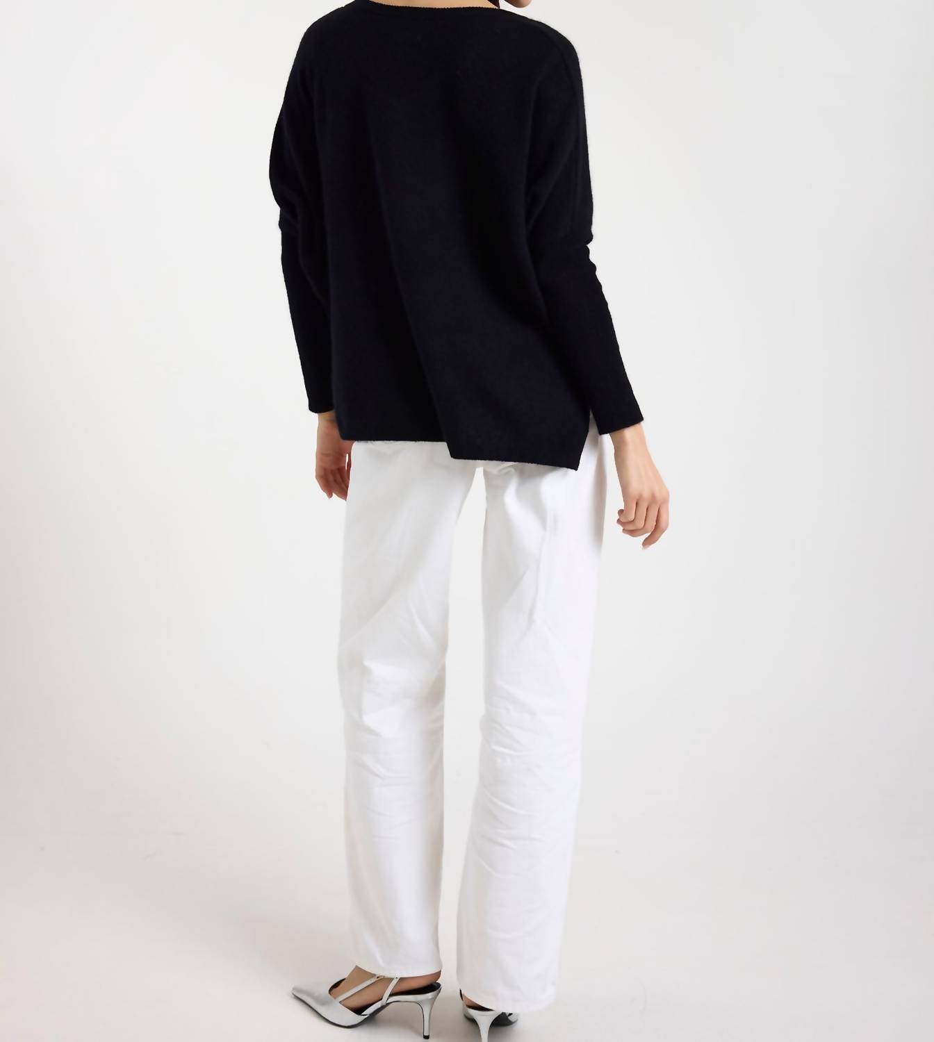Brodie Cashmere - Charlotte V-neck Jumper