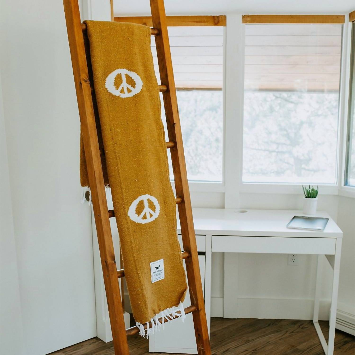 Trek Light Gear - Peace Blanket