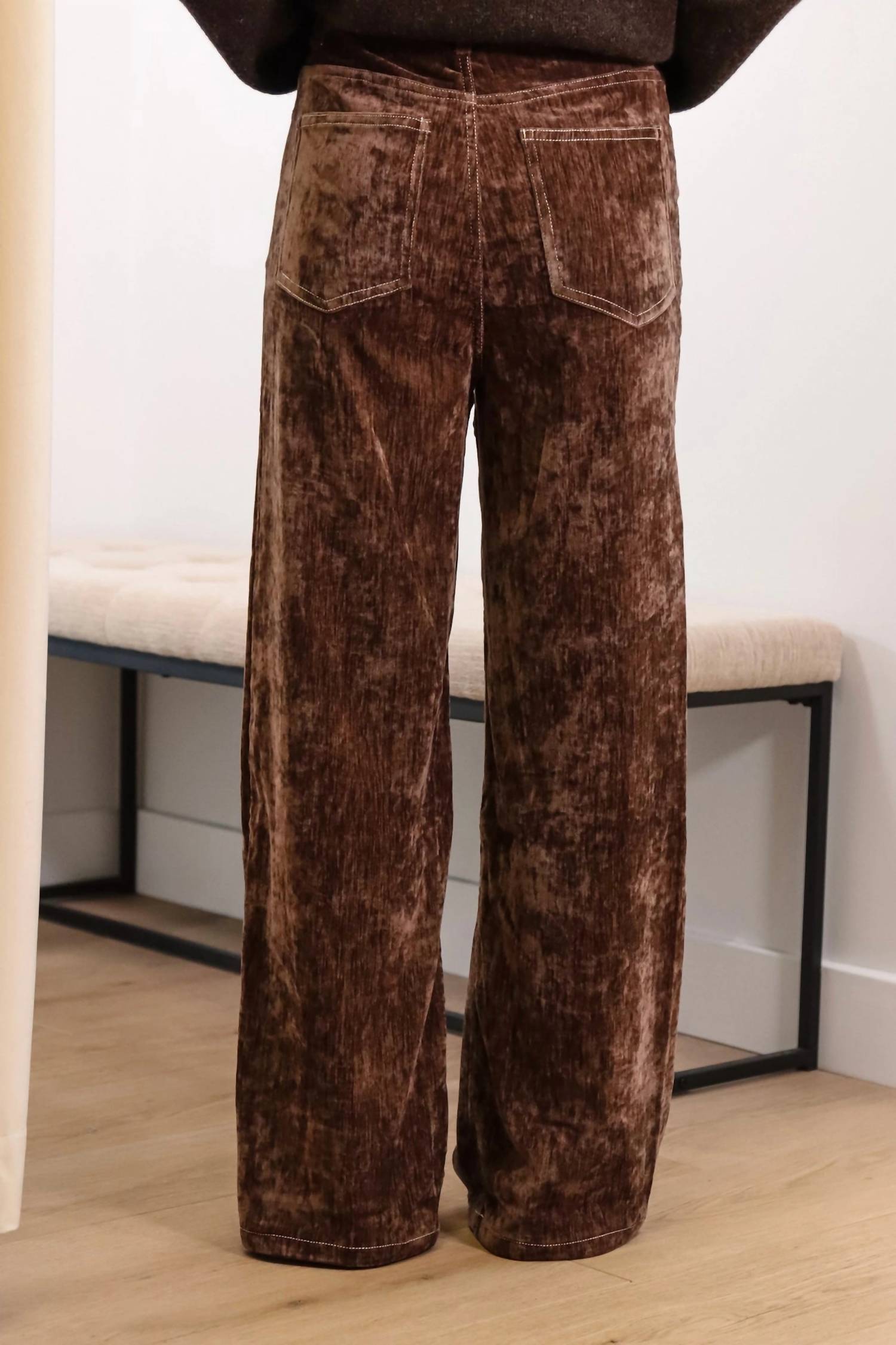 Sadie & Sage - Rowdy Stretch Velour Pants