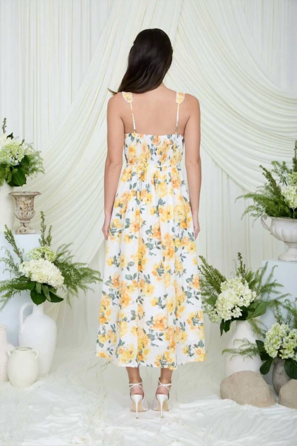 Blu Pepper - Floral Eyelet Pattern Scallop Lace Trim Midi Dress