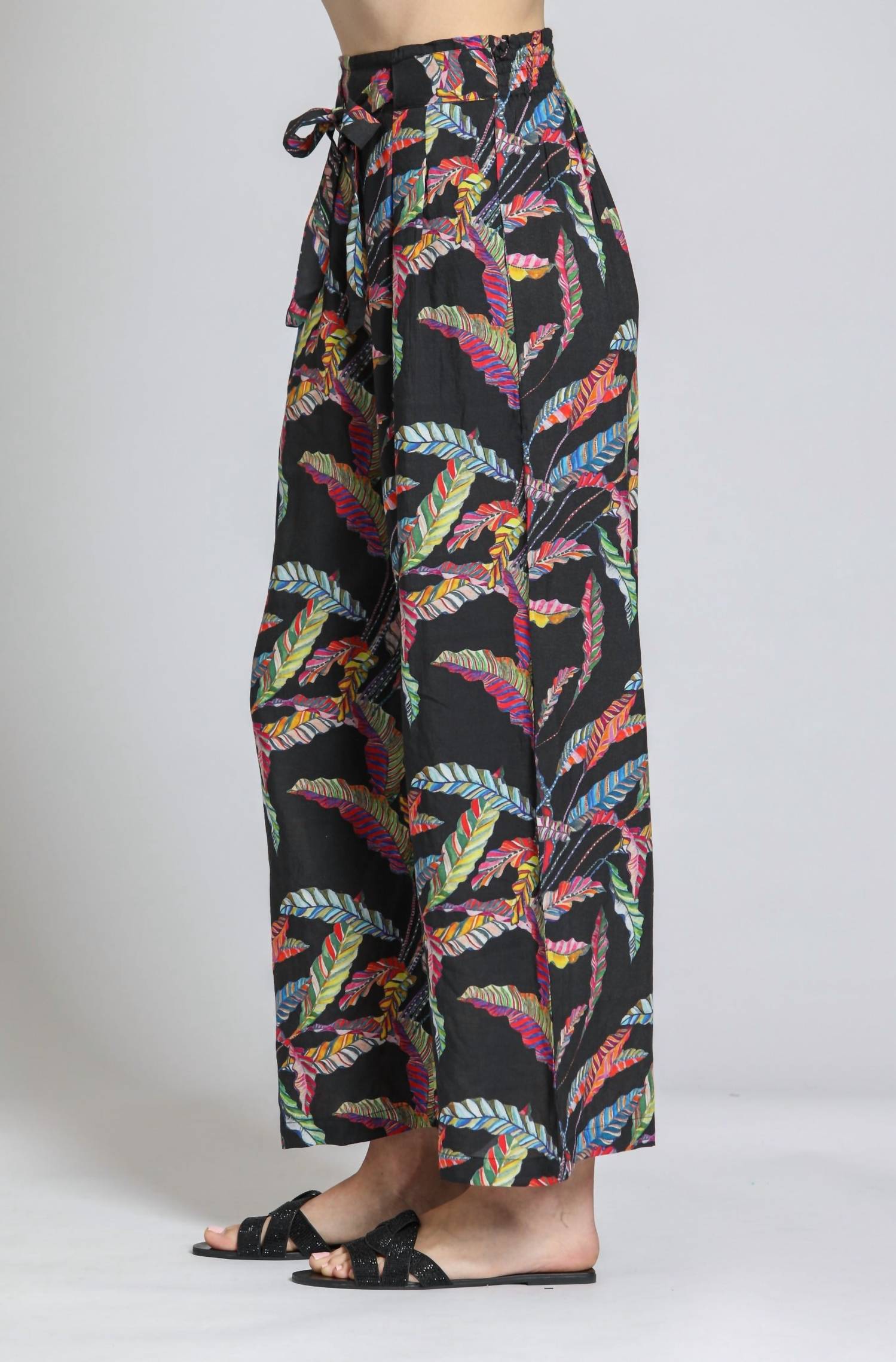 Apny - Crop Wide Leg Pants