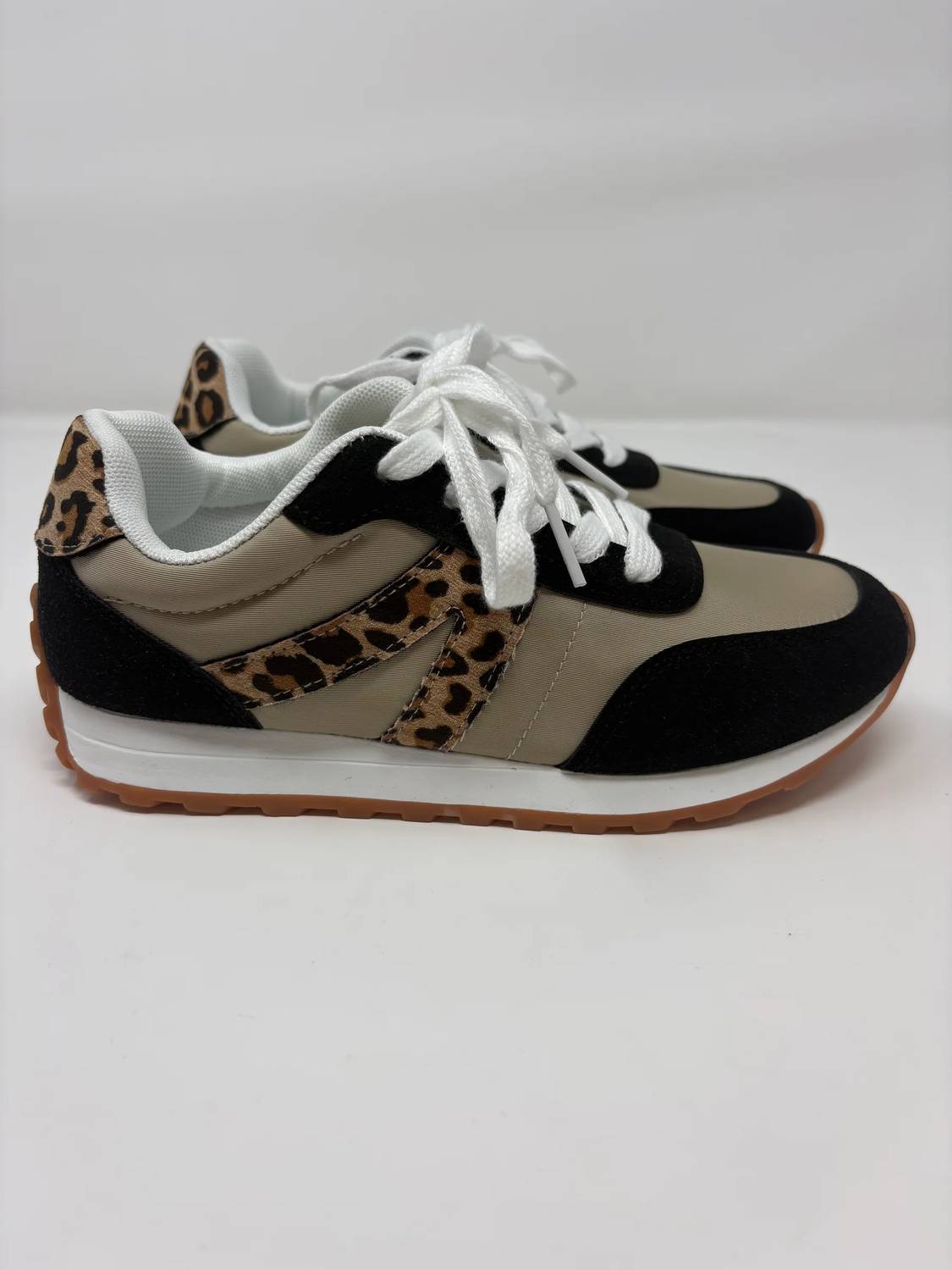 Very G - Women's Joel Sneaker