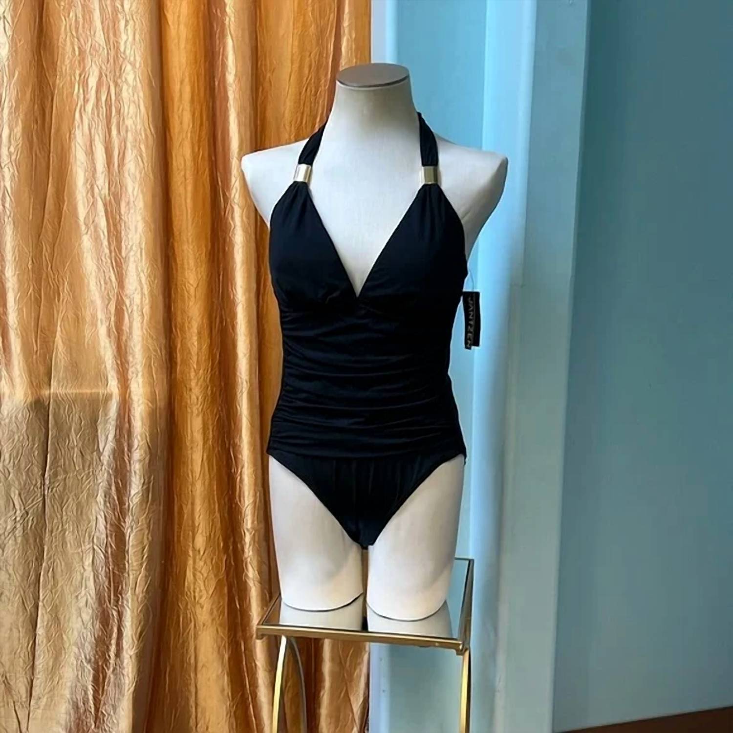 Jantzen - Women's Halter Ruched One Piece Swimsuit