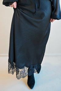 Z Supply - Women's Sea Palm Avenue Lace Satin Midi Skirt