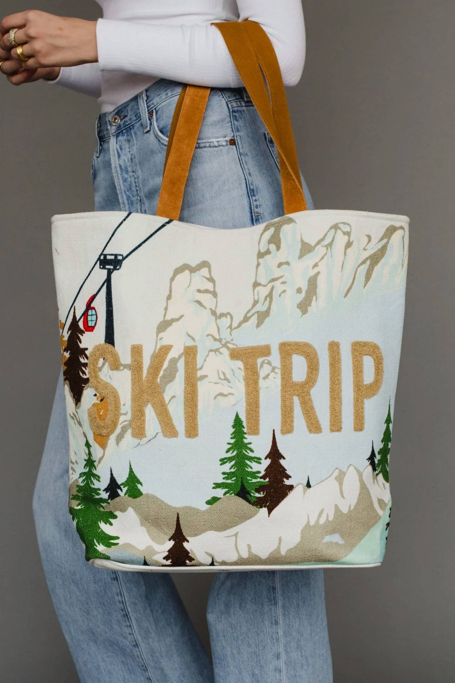 Panache - Women's Ski Resort Scene Tote