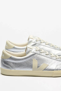 Veja - Women's Volley Sneakers