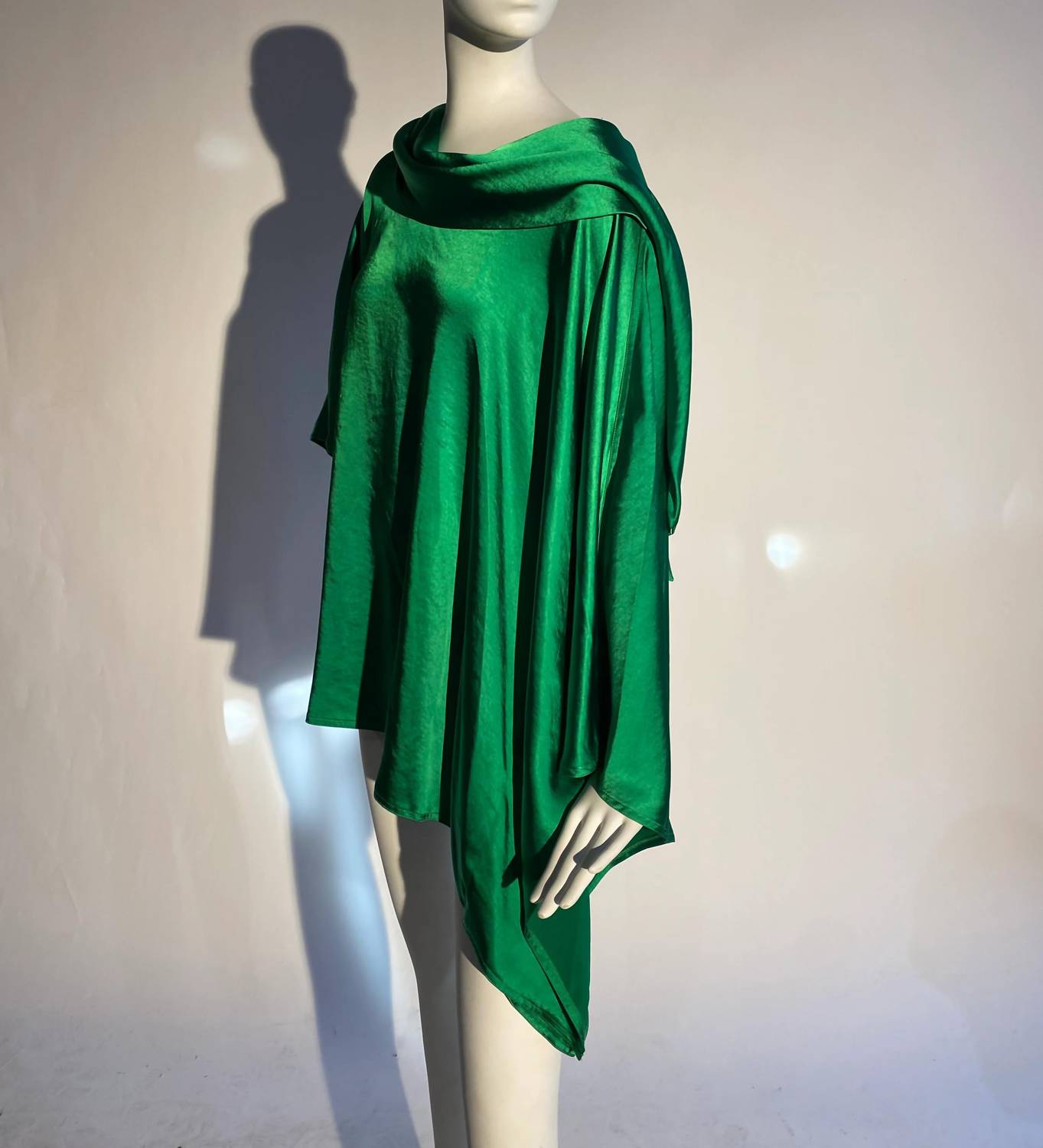 Kevan Hall - Silky Scarf Top
