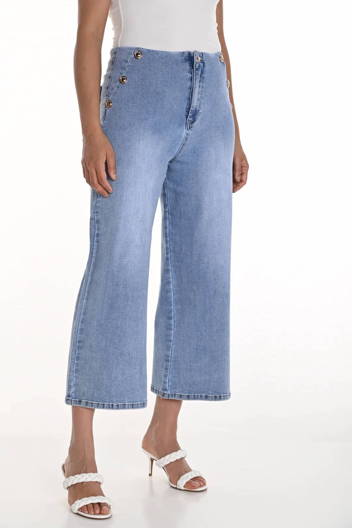 Frank Lyman - Cropped Wide-Leg Jeans