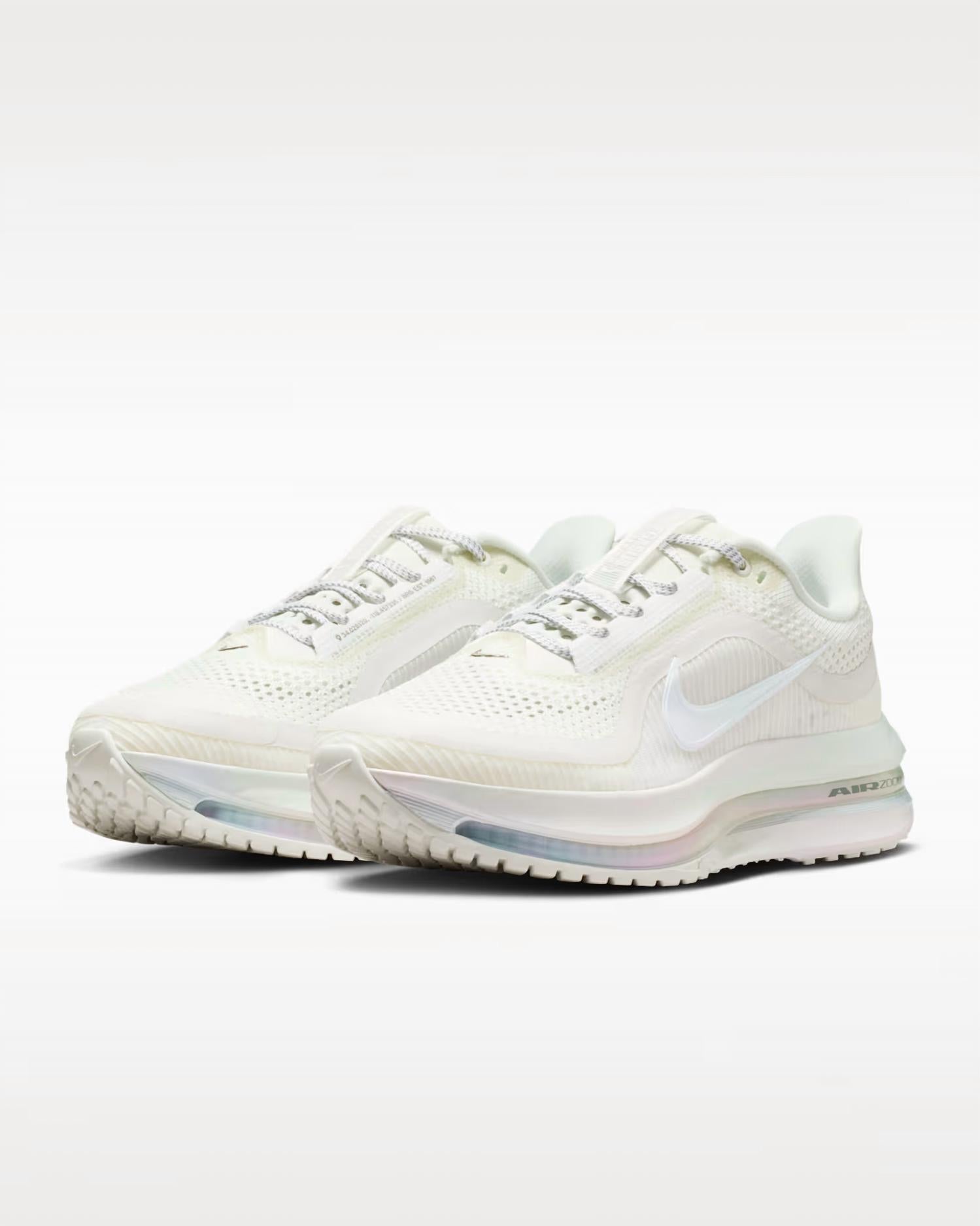 Nike - Women's Pegasus Premium Ess Road Running Shoes