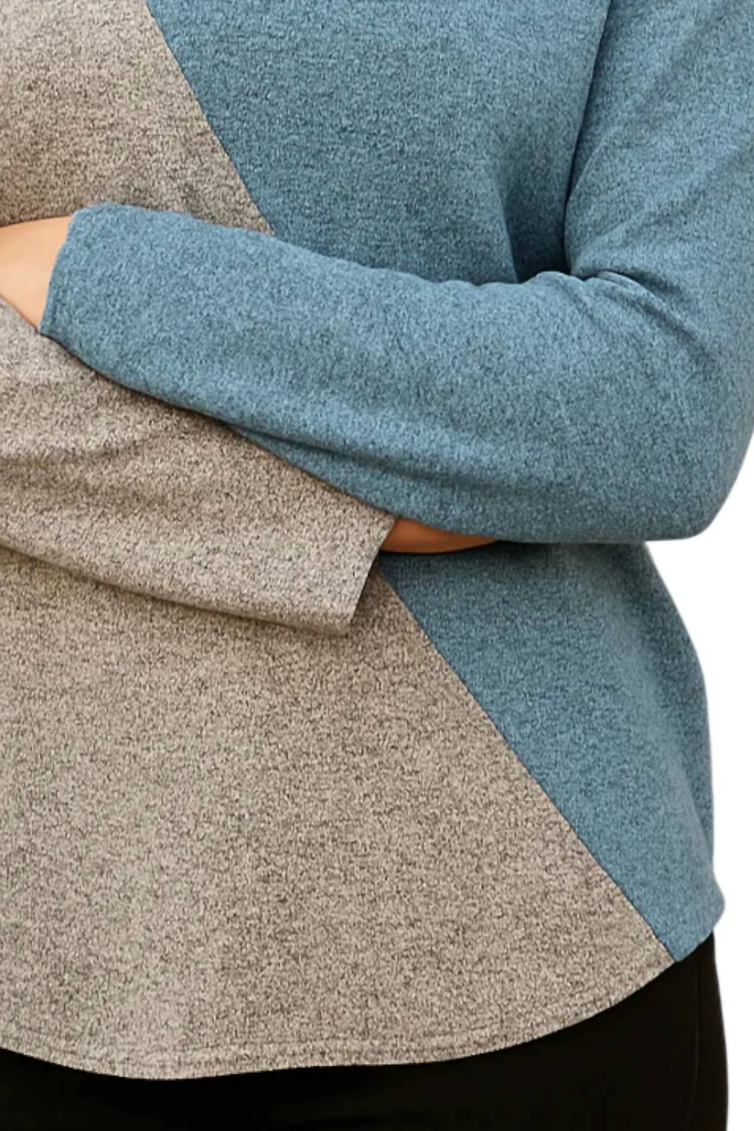 French Kyss - Color Block Turtleneck Sweater