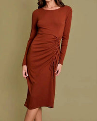 Gilli - Round Neck Cinched Midi Dress