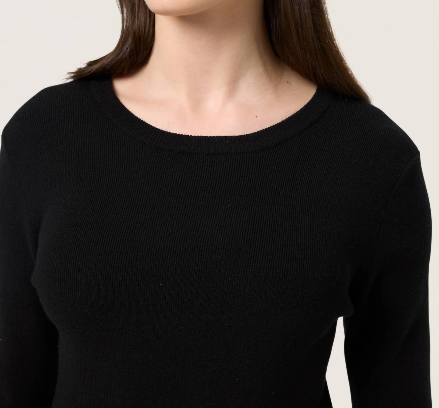 Soaked In Luxury - Sina Round Neck Slim Fit Pullover