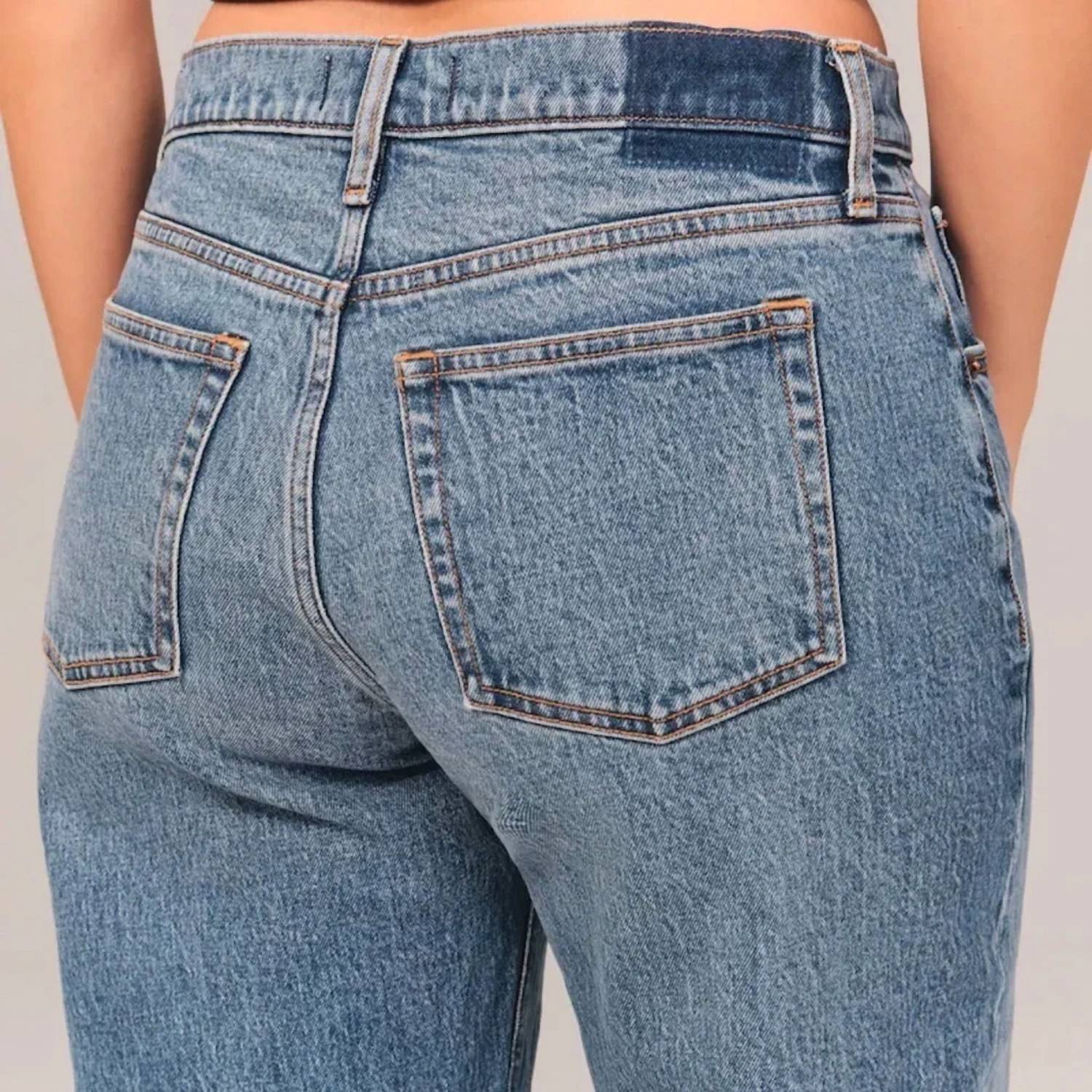 Abercrombie & Fitch - Curve Love Low Rise 2000s Baggy Jean