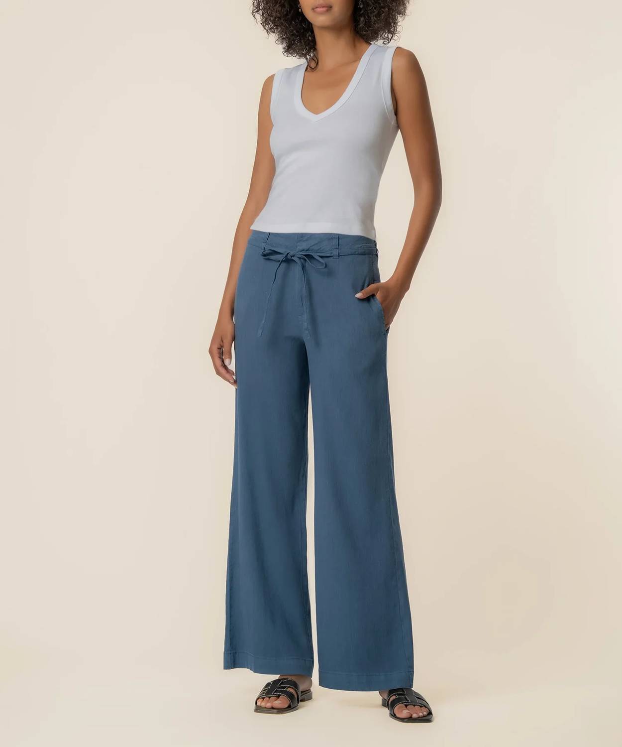 Kut From The Kloth - Meg Linen Wide Leg Pant With Seam Pocket
