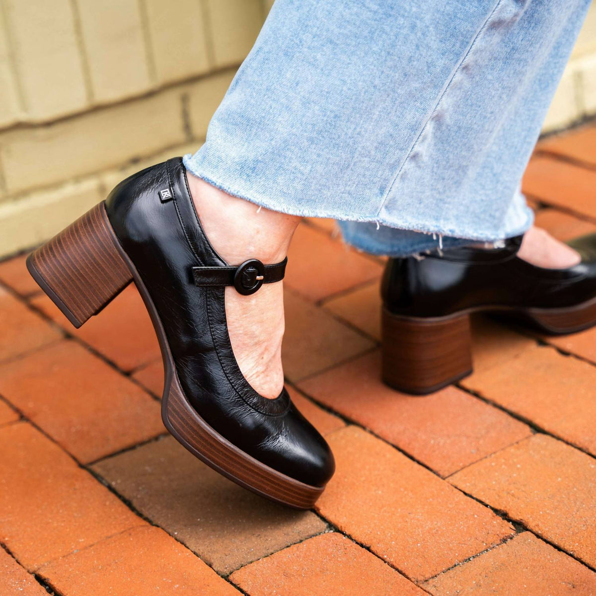 Fluchos - Women's Heeled Mary Jane
