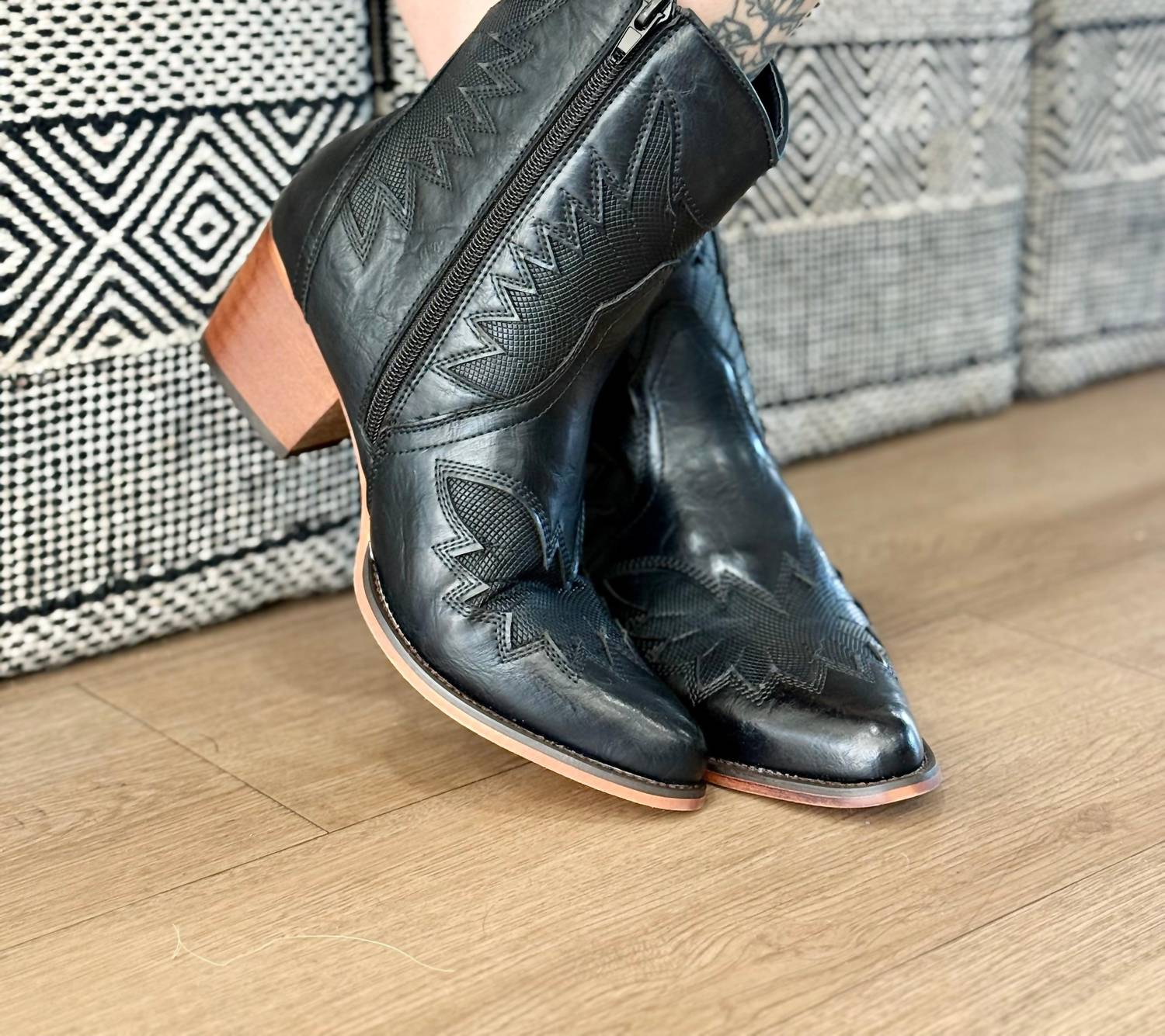 Arider Girl - Women's Zip Ankle Booties