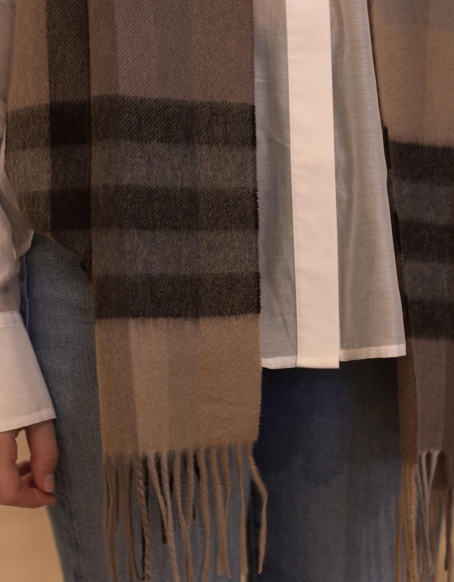 Clio Apparel - Cashmere Check Scarves