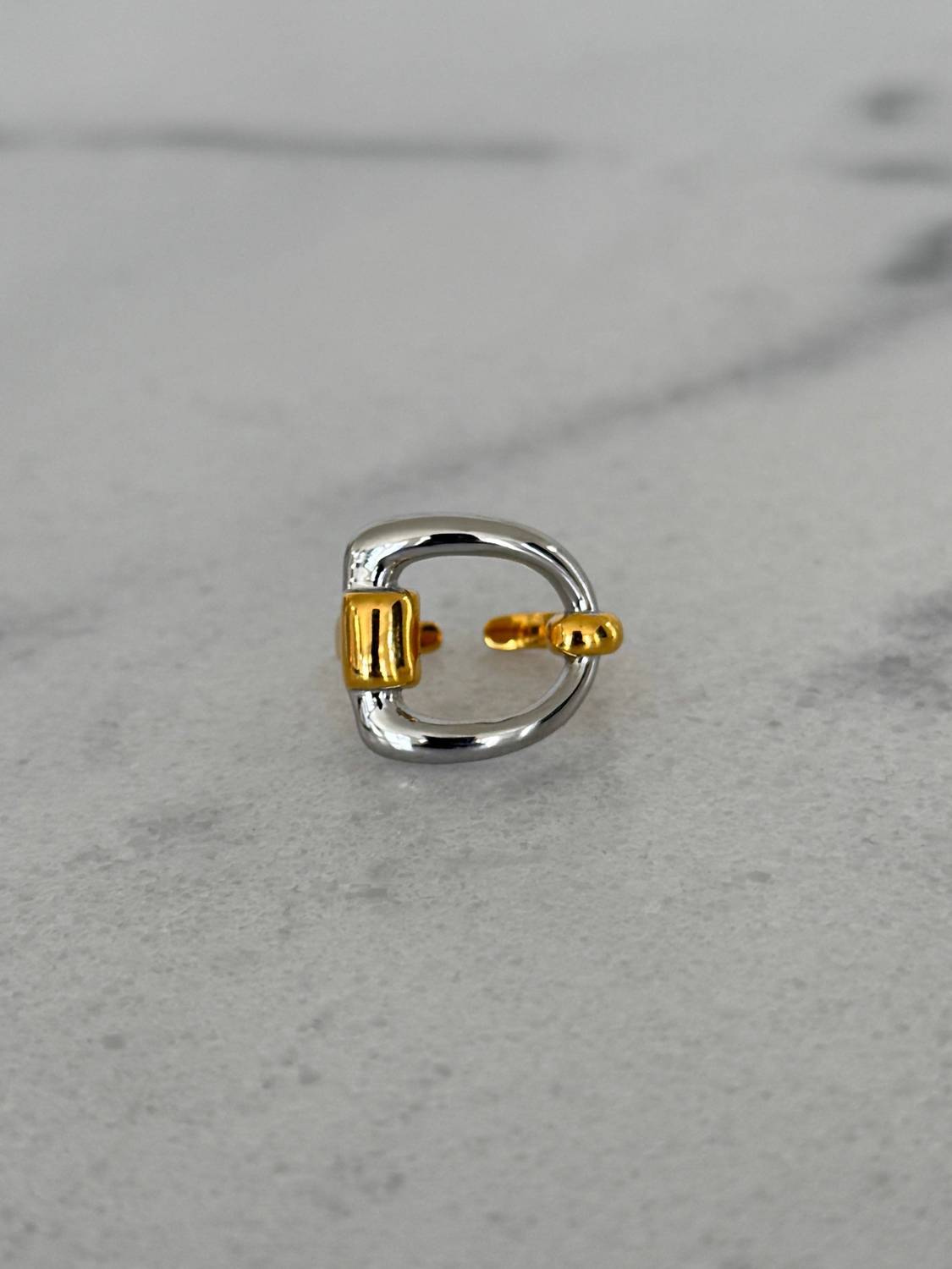 Chansuttpearls - Women's The Claire Band Ring
