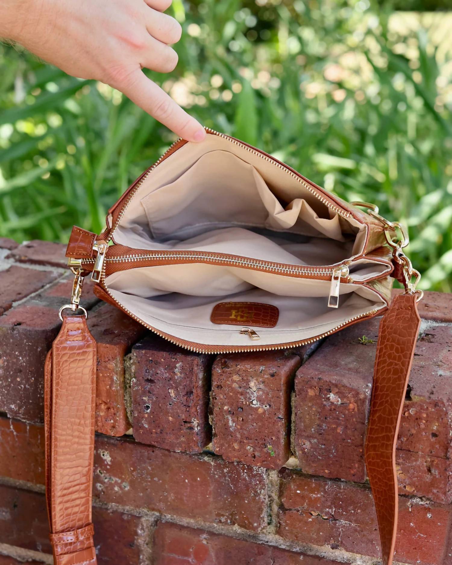 Caroline Hill Women's Ariana Crossbody Bag in saddle - women's bag - view 4