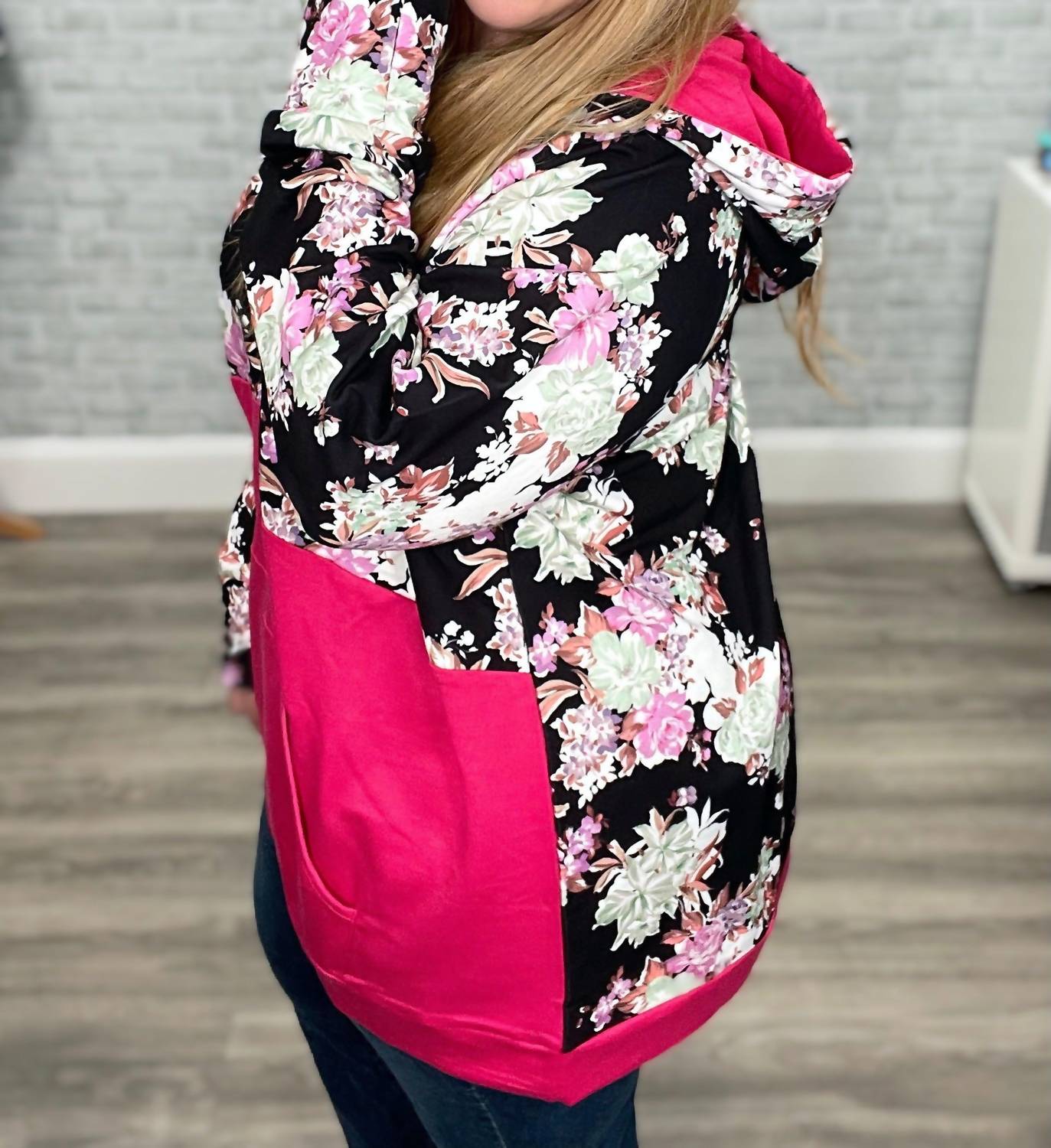 Flowerdaze - Half Zip Hoodie Sweatshirt With Thumbholes