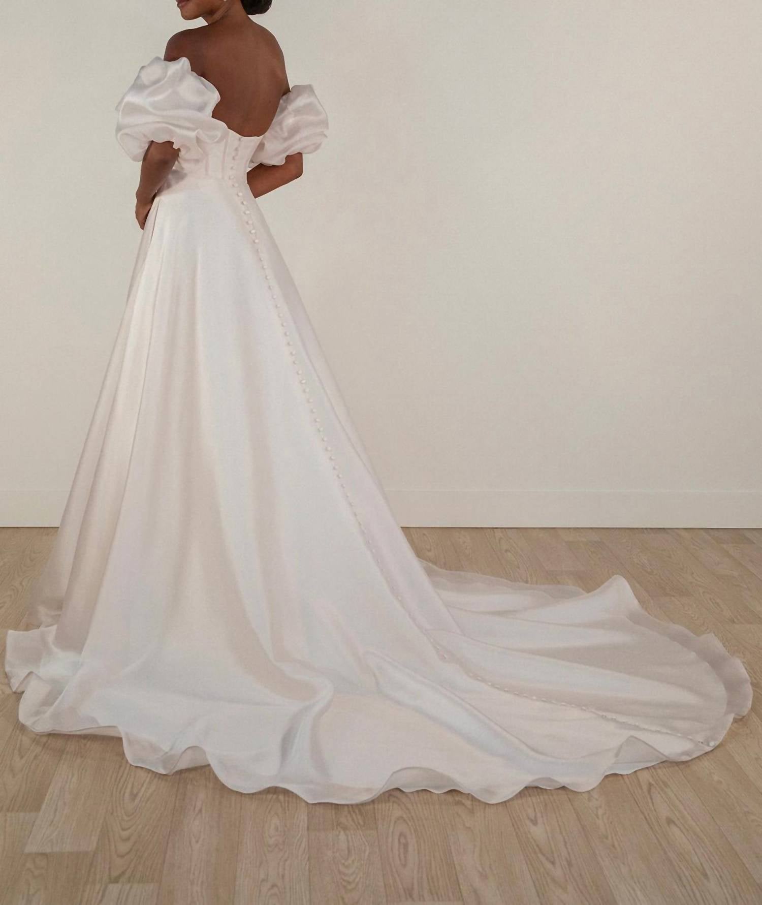 Stella York - Princess Puff Sleeve Organza Ballgown Wedding Dress