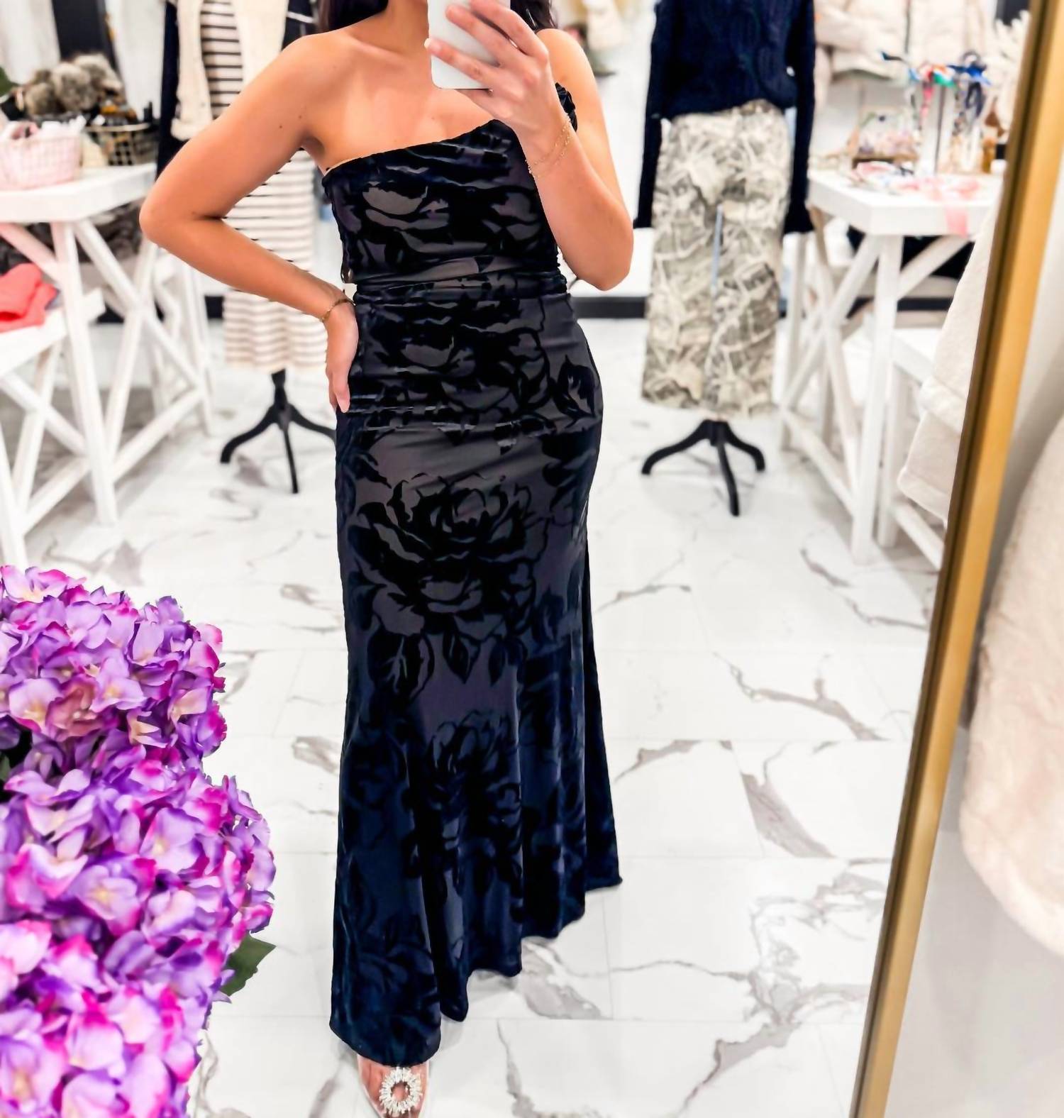 Evenuel - Women's Weekend Away Velvet Maxi Dress