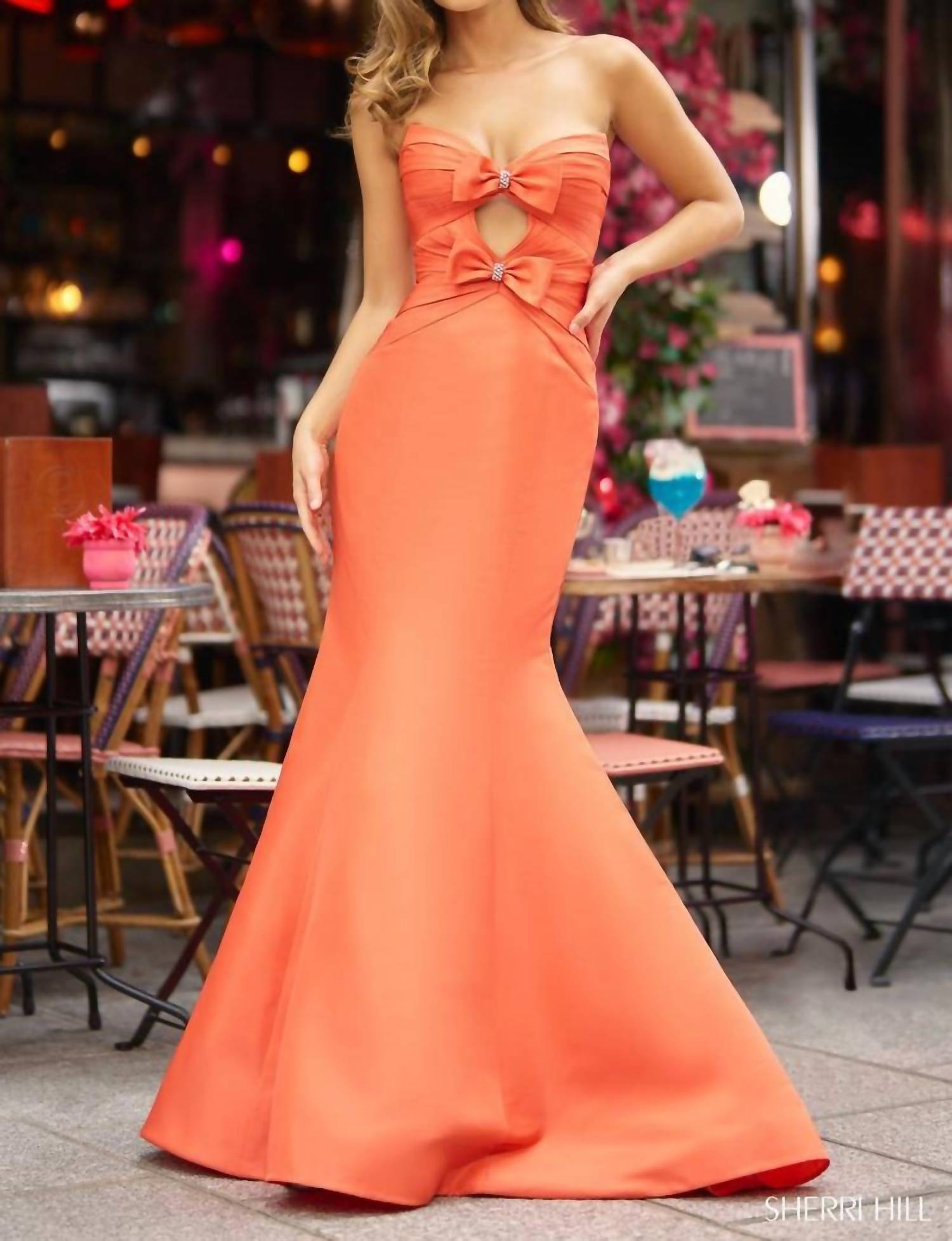 Sherri Hill - Strapless Fitted Taffeta Gown