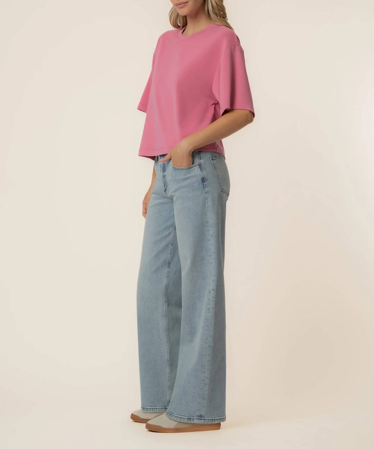 Kut From The Kloth - Reina Short Sleeve Boxy Tee