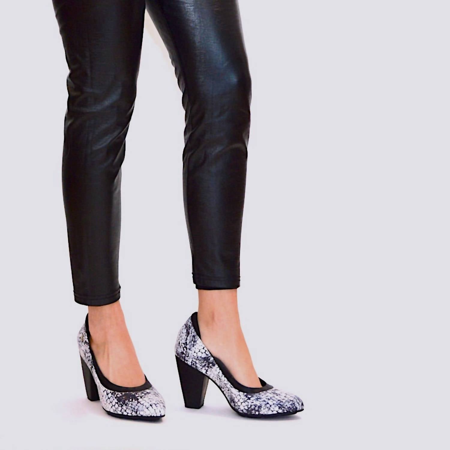 Chelsea Jones - Women's Rhythm High Heels