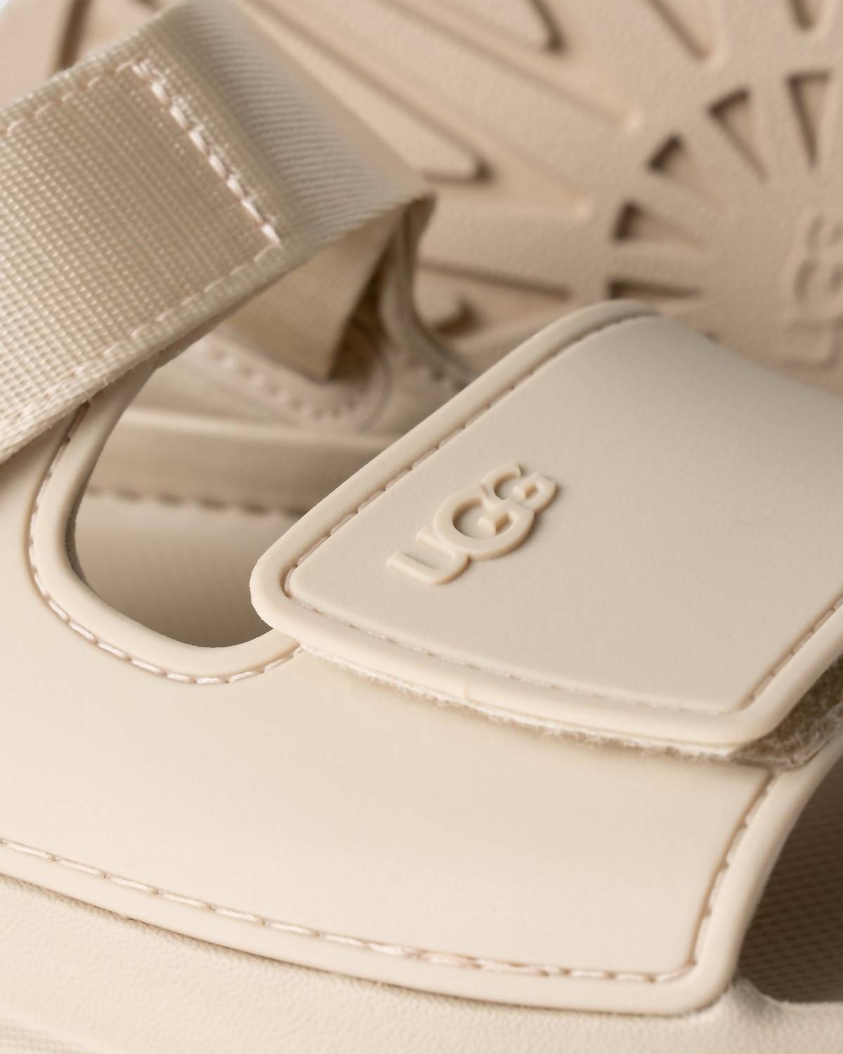Ugg - Women's Golden Glow Sandal