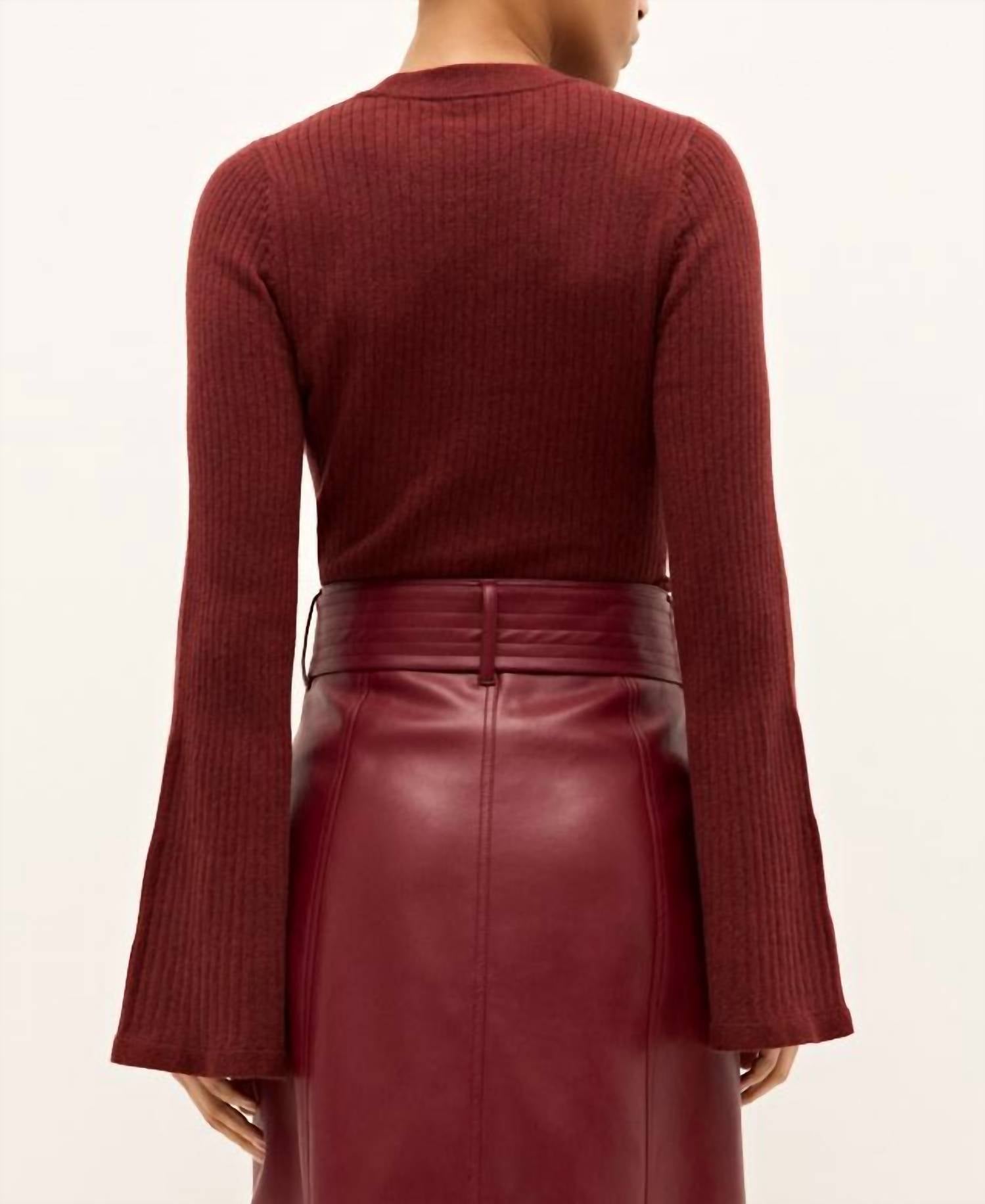 Marie Oliver - Carrey Top