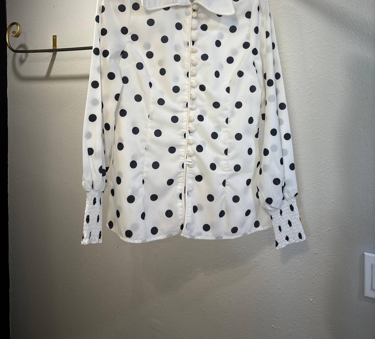 Mazik - Women's Wide Collar Polka-dot Blouse