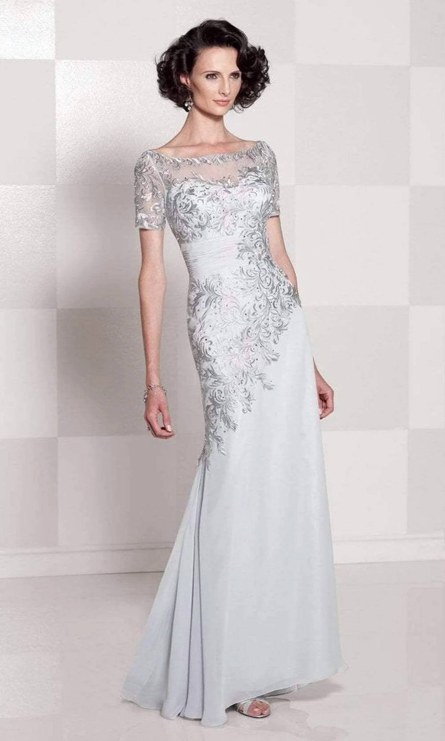 Cameron Blake - Short Sleeve Formal Dress