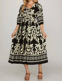 She + Sky - 3/4 Sleeve V-neck Woven Midi Dress With Side Pocket