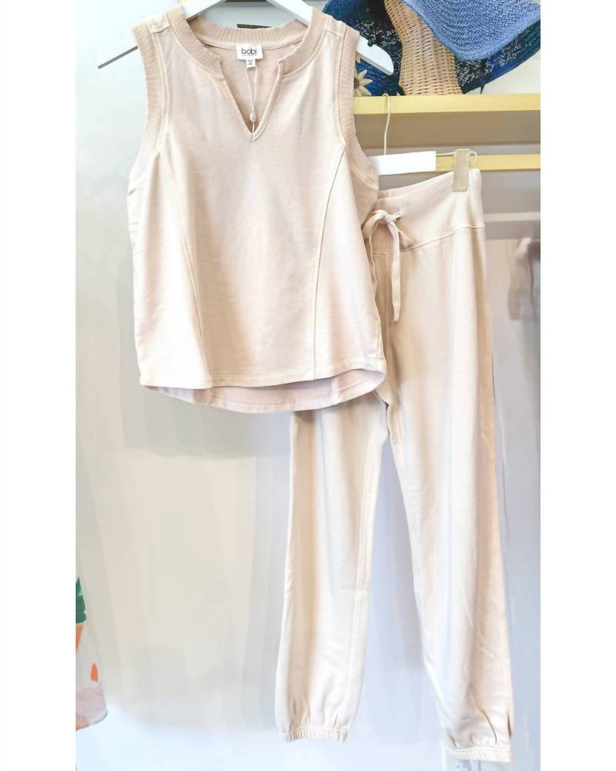 Bobi - Women's Comfort Jogger Set